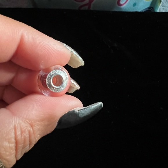 Chamilia Red Sparkle Murano Bead - Picture 3 of 4